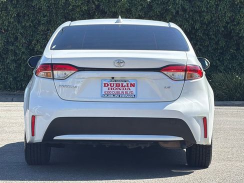 Used 2022 Toyota Corolla LE w/ LE Convenience Package FWD image 5