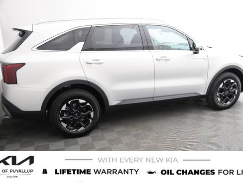 New 2026 Kia Sorento S AWD/4WD image 4