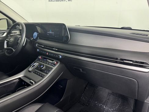 Used 2024 Hyundai Palisade SEL w/ Premium Package FWD image 43