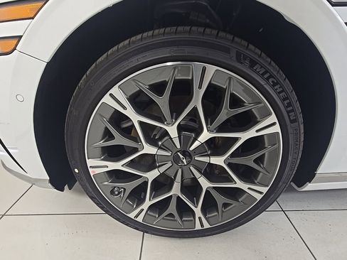 New 2026 Genesis G90 3.5T image 9