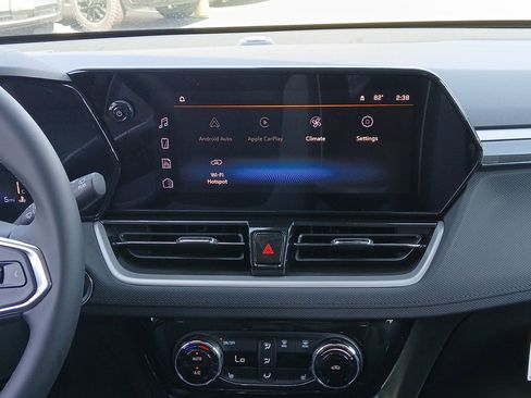 New 2026 Chevrolet TrailBlazer LT w/ Convenience Package image 12