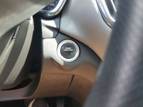Used 2024 Chevrolet Equinox LS w/ LS Convenience Package FWD image 23