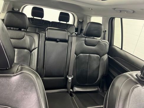 Used 2022 Jeep Grand Cherokee L Limited AWD/4WD image 28