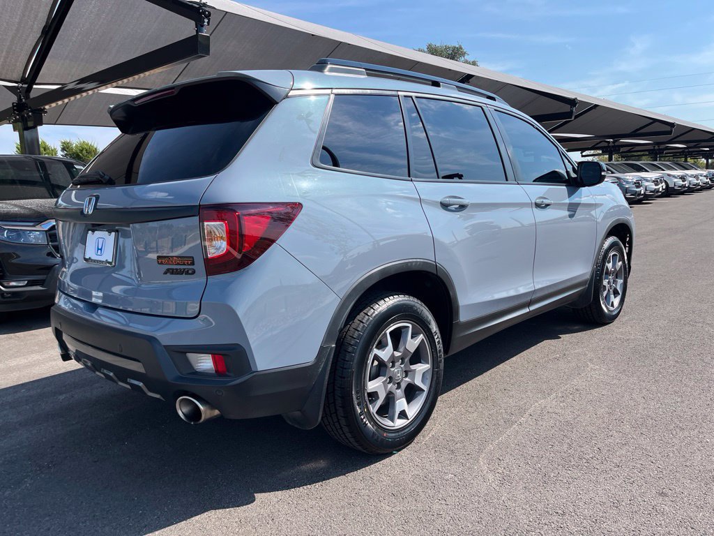 Certified 2022 Honda Passport TrailSport image 4