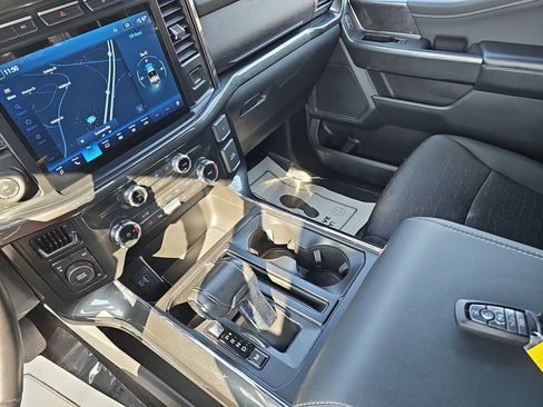 Used 2022 Ford F150 XLT w/ Equipment Group 302A High image 30