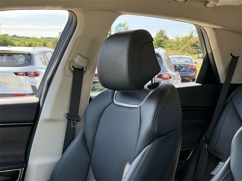 Used 2023 Genesis GV70 2.5T image 11