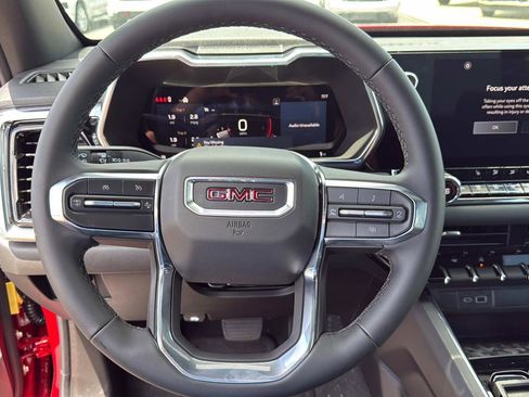 New 2025 GMC Canyon Elevation w/ Convenience Package image 15