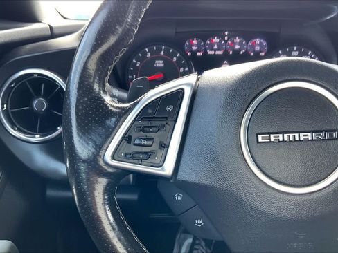 Used 2019 Chevrolet Camaro SS RWD image 21