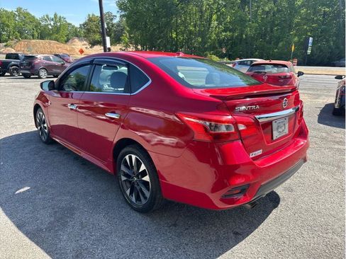 Used 2019 Nissan Sentra SR FWD image 8