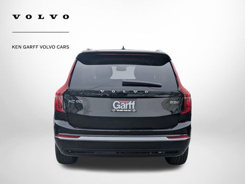 New 2026 Volvo XC90 B5 Core AWD/4WD image 4