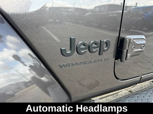 Used 2024 Jeep Wrangler Unlimited Sport AWD/4WD image 20