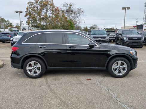 Used 2018 Mercedes-Benz GLC 300 image 3