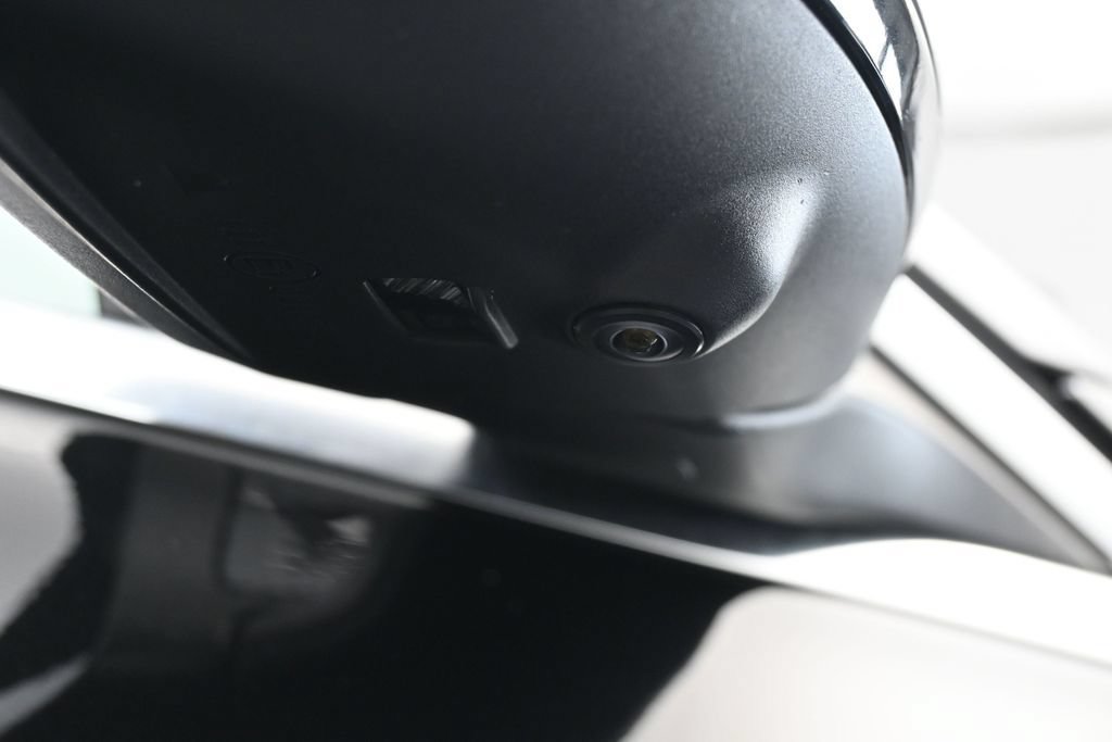 Used 2021 Mercedes-Benz C 300 Sedan image 49