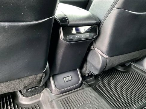 Used 2022 Toyota Highlander XSE image 29