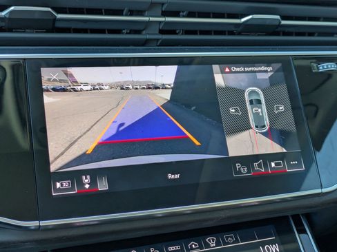 Used 2023 Audi Q8 Prestige w/ Prestige Package image 16