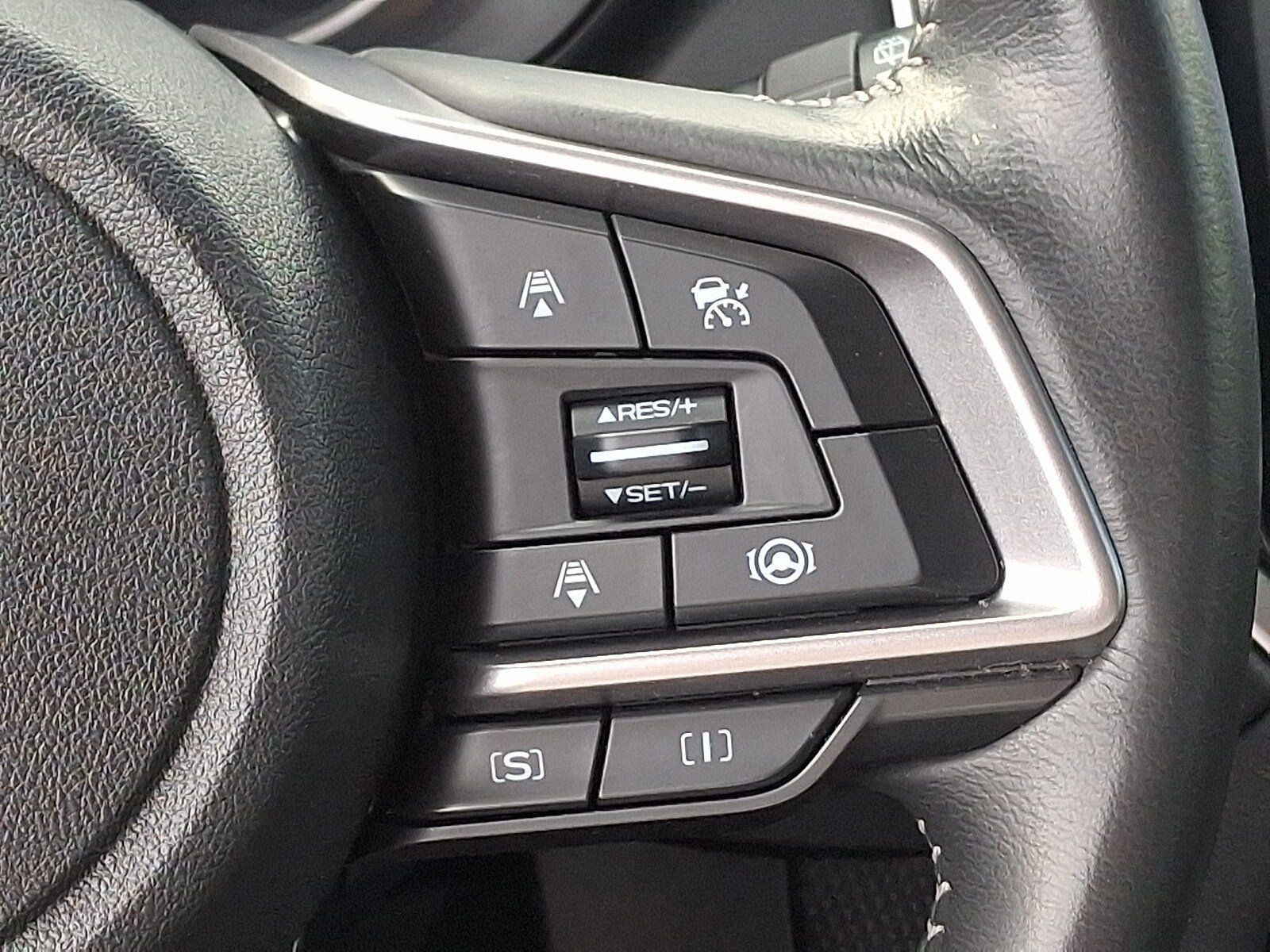 Used 2023 Subaru Forester Premium AWD/4WD image 22