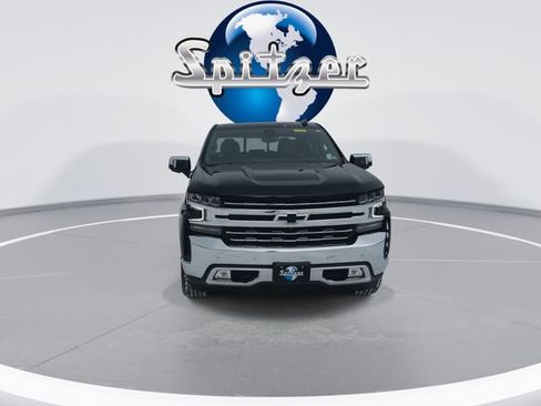 Used 2022 Chevrolet Silverado 1500 LTZ w/ Technology Package image 3