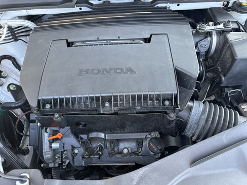 Used 2025 Honda Pilot Elite image 9