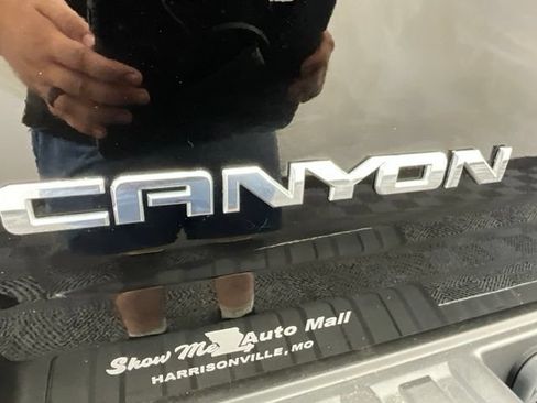 Used 2017 GMC Canyon SLT w/ Driver Alert Package AWD/4WD image 26