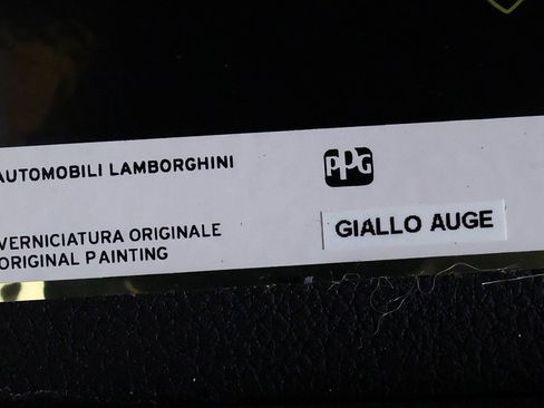 Used 2021 Lamborghini Urus image 65