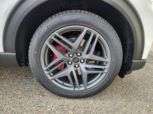 New 2026 Ford Explorer ST image 19