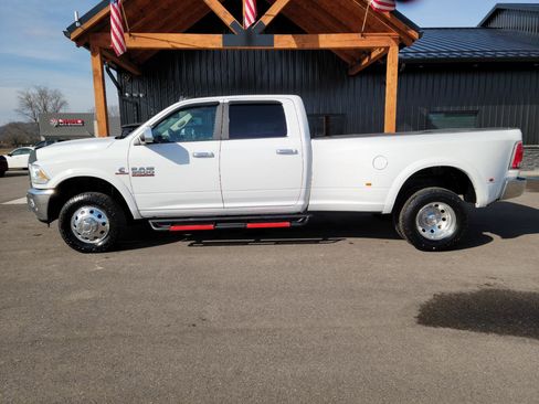 Used 2016 RAM 3500 Laramie w/ Convenience Group image 24