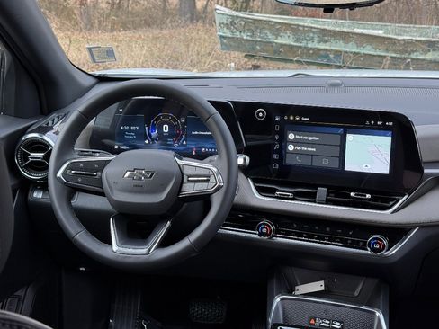 New 2026 Chevrolet Equinox LT image 17