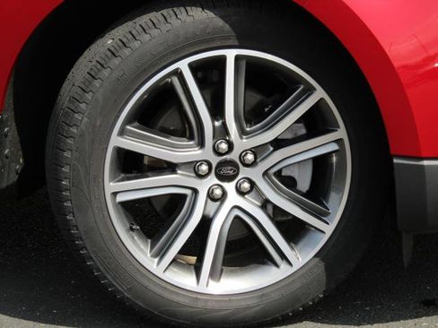 Used 2024 Ford Edge Titanium w/ Equipment Group 301A AWD/4WD image 7
