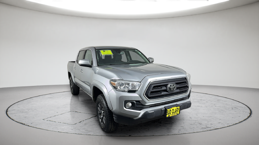 Used 2022 Toyota Tacoma SR5 AWD/4WD image 5
