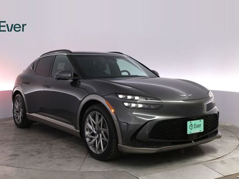 Used 2023 Genesis GV60 Advanced w/ Cargo Package image 13