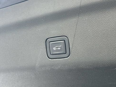 Used 2022 Cadillac Escalade Sport w/ Touring Package AWD/4WD image 13