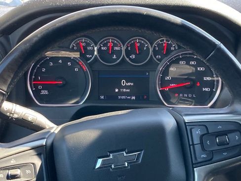 Used 2022 Chevrolet Silverado 1500 LT Trail Boss w/ Bed Protection Package AWD/4WD image 9