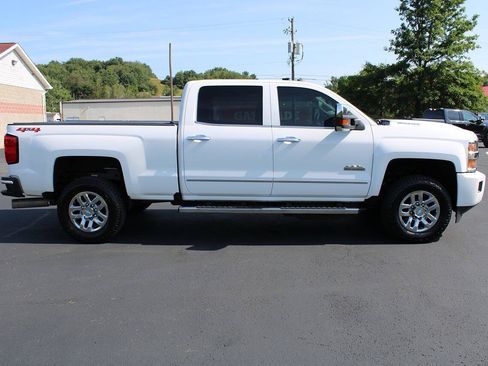 Used 2019 Chevrolet Silverado 3500 High Country w/ Duramax Plus Package AWD/4WD image 7