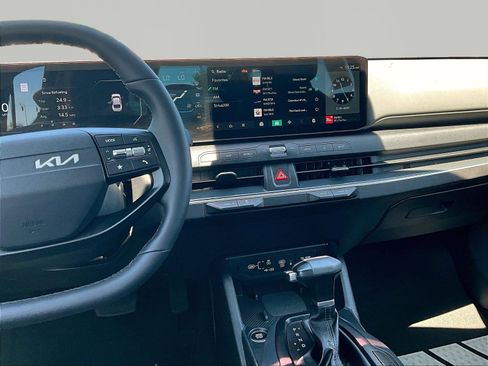 Used 2025 Kia K4 EX FWD image 9