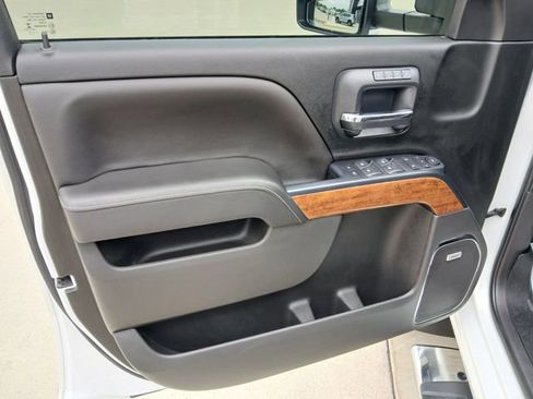 Certified 2018 Chevrolet Silverado 1500 High Country AWD/4WD image 11