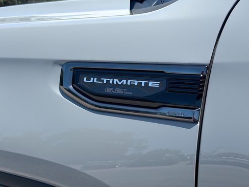 Used 2025 GMC Sierra 1500 Denali Ultimate AWD/4WD image 47