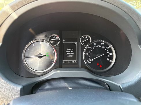 Used 2023 Lexus GX 460 Premium AWD/4WD image 22