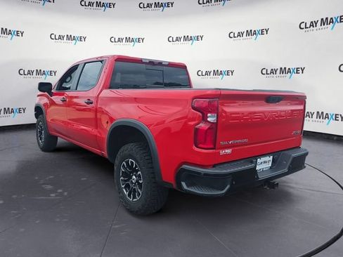 Used 2022 Chevrolet Silverado 1500 ZR2 w/ Technology Package AWD/4WD image 3