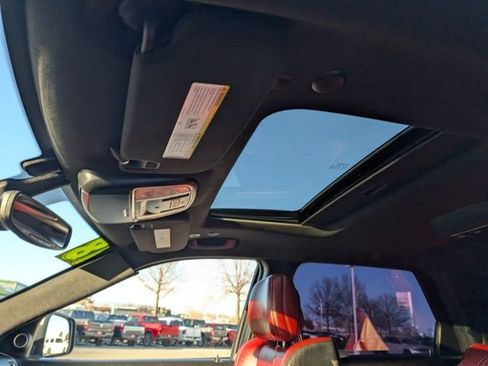 Used 2018 Dodge Durango SRT w/ SRT Interior Appearance Group image 3