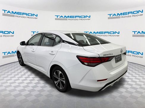 Used 2022 Nissan Sentra SV image 3
