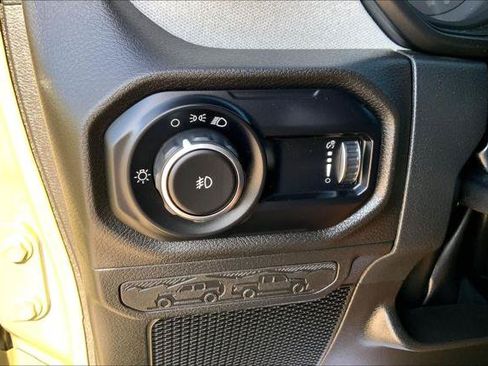 Certified 2026 Jeep Wrangler Sport AWD/4WD image 29
