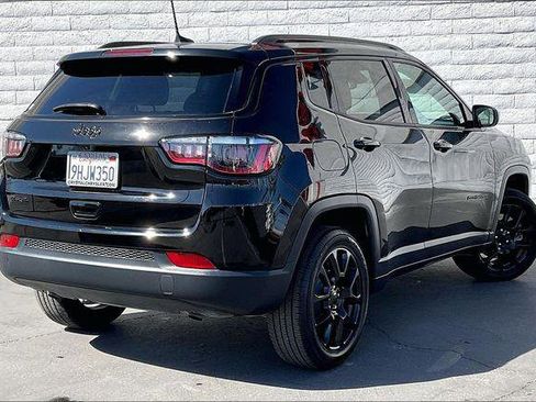 Certified 2023 Jeep Compass Latitude AWD/4WD image 13