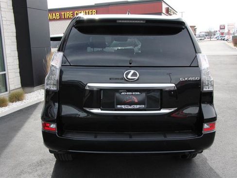 Used 2023 Lexus GX 460 Premium w/ Premium Package image 6