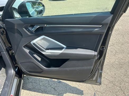 Used 2022 Audi Q3 2.0T Premium w/ Convenience Package image 24