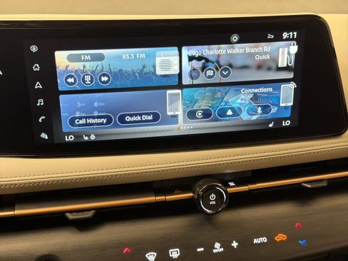 Used 2023 Nissan Ariya FWD image 22
