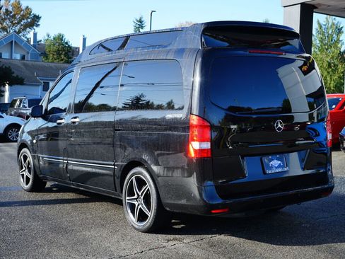 Used 2016 Mercedes-Benz Metris Passenger image 3
