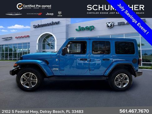 Used 2022 Jeep Wrangler Unlimited Sahara w/ LED Lighting Group AWD/4WD image 4