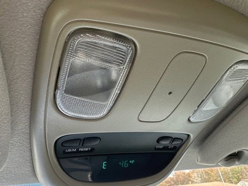 Used 2007 Dodge Ram 1500 Truck SLT image 19