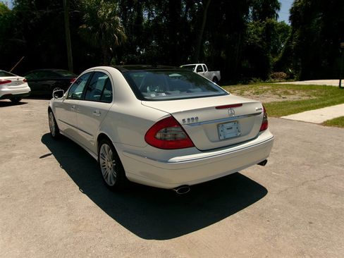 Used 2008 Mercedes-Benz E 350 4MATIC Sedan image 10
