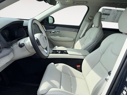 New 2026 Volvo XC90 B6 Ultra w/ Protection Package Premier image 9